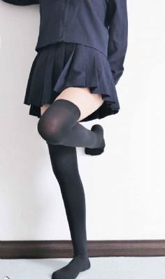 2021国产精品一2卡三4卡_字幕高清版在线观看